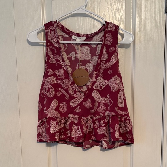 Honey Punch Tops - Honey Punch Burgundy Paisley Cropped Tank Top size Small